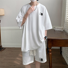 白色