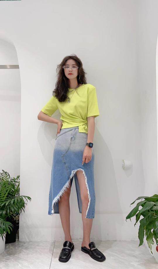 汪尚春·shangchun?U型按扣上衣洋气渐变色牛仔半裙，女装半身裙，SHANGCHUN·W 汪尚春