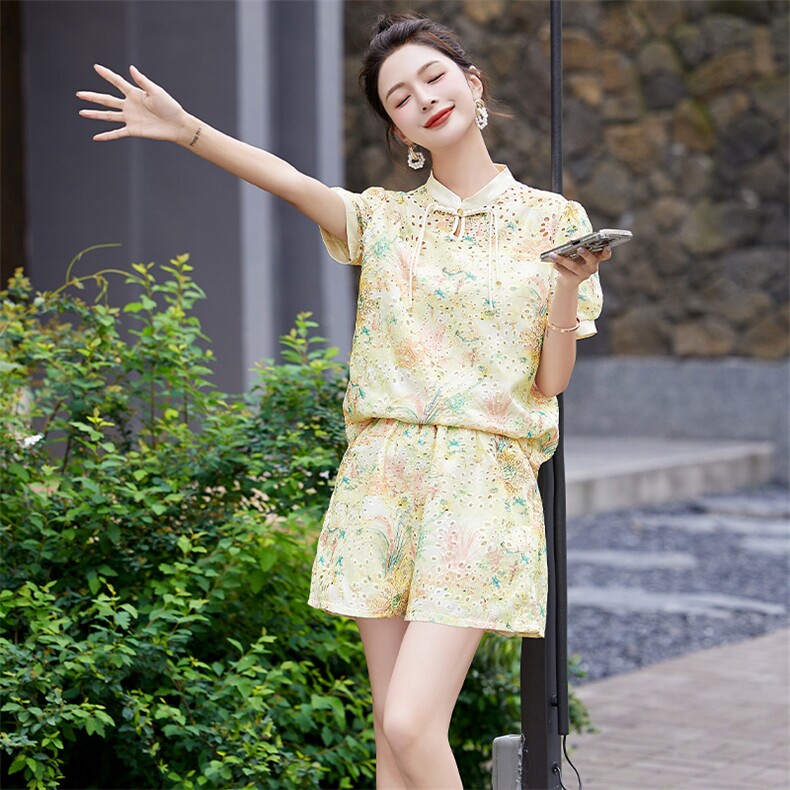 新中式减龄时尚印花套装女2024夏新款小个子盘扣上衣短裤两件套,女装套装/套裙,姿衣坊