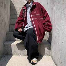 红色