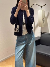 2025年秋季常规时尚百搭通勤新款手绣小狗开衫，女装羊绒衫，窄众羊绒
