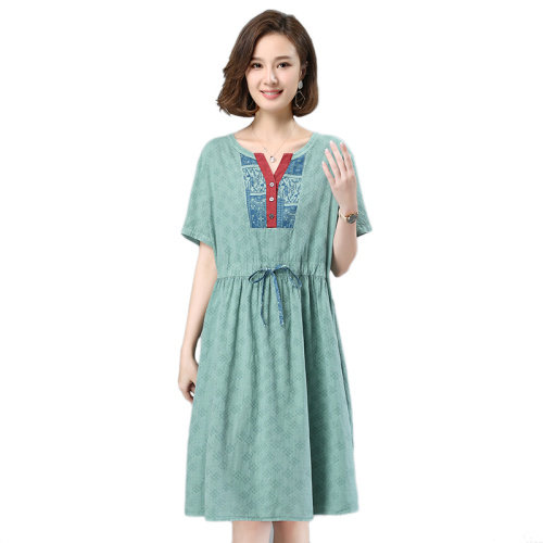 2021夏季新款时尚休闲拼接镂空抽绳连衣裙,女装连衣裙,叶笙衣