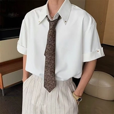 白色