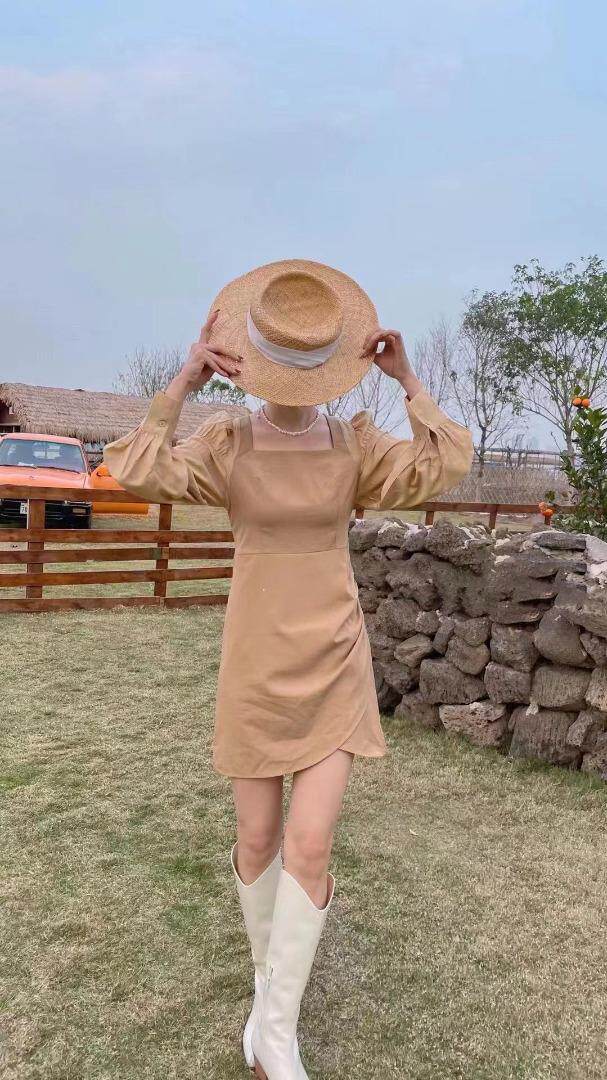 秋季方领短款连衣裙，女装连衣裙，依启蒙(1F)