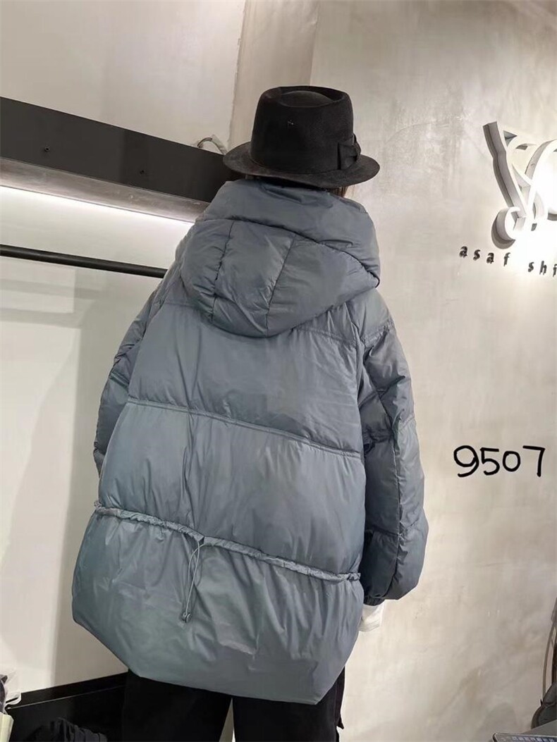 冬季新款休闲款羽绒服，女装羽绒服，初唯