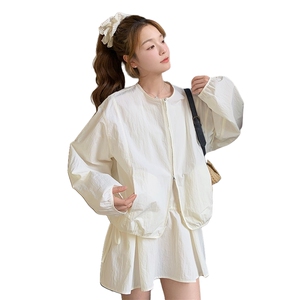 米白色休闲时尚套装裙女2025春季新款松弛感外套吊带连衣裙两件套图片