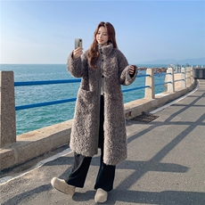 新款现货款号7758烟灰色皮毛一体P235K328，女装毛呢外套，2D043