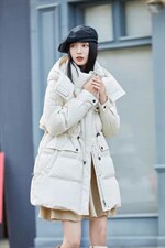 冬装现货一手长羽绒服工装与休闲结合，女装羽绒服，千浪依族