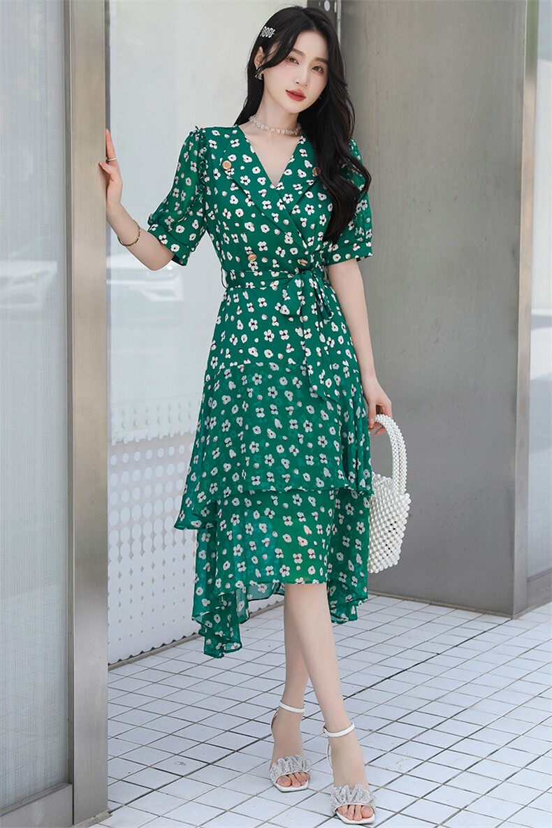 御姐范气质显瘦不规则连衣裙夏2025年夏季新款西装领绿色碎花裙子,女装连衣裙,天丽