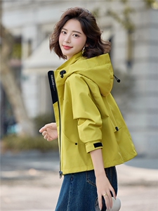 超好看玫红色连帽加棉冲锋衣外套女2025秋冬新款宽松休闲短款棉服图片