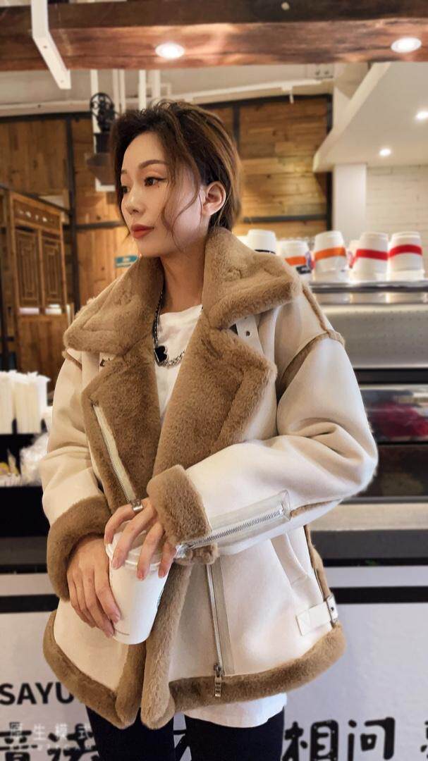 两色皮毛一体，其它，倾城伊人