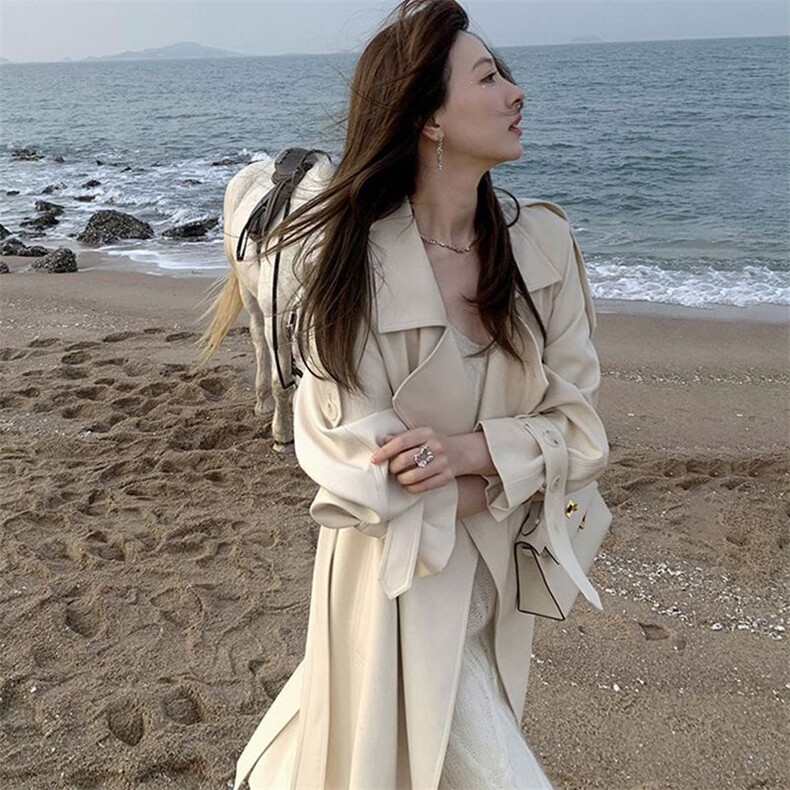 2024秋装新款高级感中长款气质小个子直筒宽松外套风衣英伦风女图片 2024秋装新款高级感中长款气质小个子直筒宽松外套风衣英伦风女图片