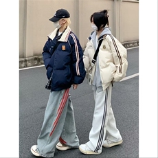 藏青色
