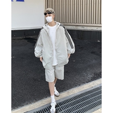 灰色