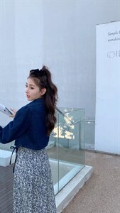 秋季牛仔碎花裙图片
