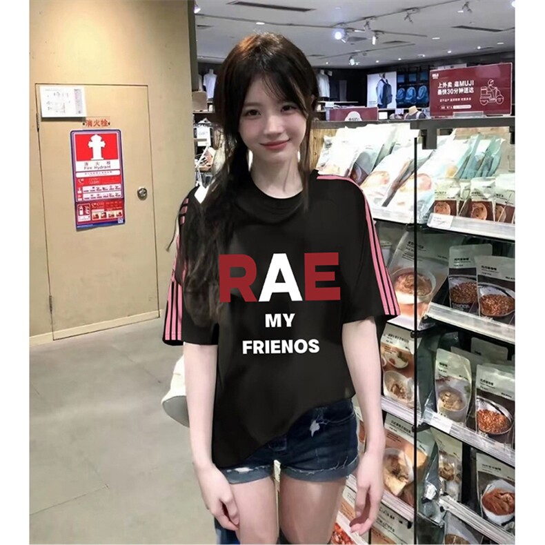 抖音得物品质二开240克宽松纯棉美式潮牌印花三条杠中性风短袖T恤图片
