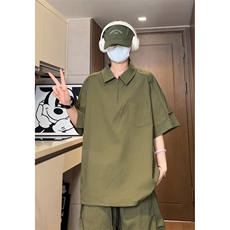 军绿色