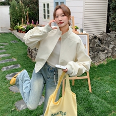 韩版休闲米白色棒球服外套女2025春秋季新款宽松显瘦工装夹克上衣，女装短外套，2C316