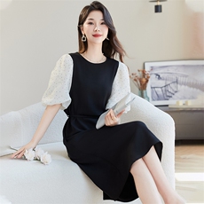 /泡泡袖连衣裙女夏季优雅气质收腰显瘦撞色拼接黑色中长裙，女装连衣裙，韩蔻秀