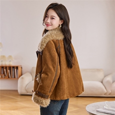 2025年冬季新款时尚潮流大气优雅皮毛一体外套，女装短外套，贵人树
