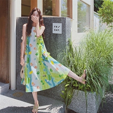 南法花朵显瘦连衣裙连衣裙吊带裙夏季沙滩裙无袖长裙碎花气质法式，女装连衣裙，2C137