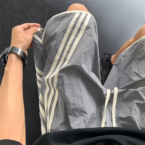 美式复古青少年短裤夏季男2024新款冰丝休闲五分裤潮牌速干伞兵裤图片