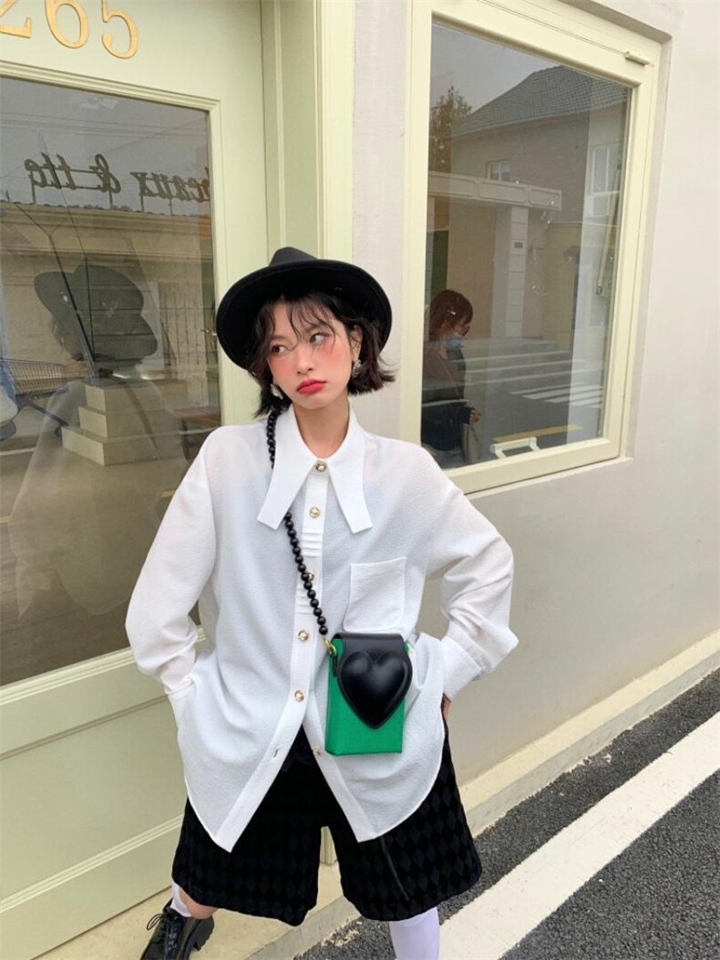 黑白两色改良尖领宽松衬衫，女装衬衫，YOUER DENG