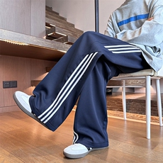 藏青色