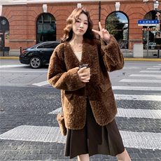新品2025云朵绒皮毛一体外套配包包2C116-2553-P265-K399，女装皮草，2C116