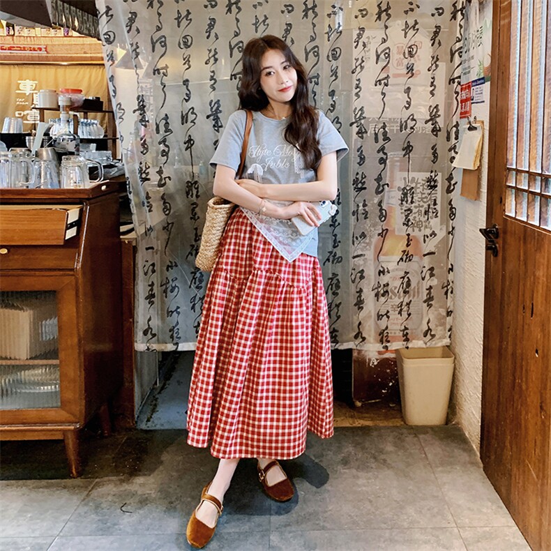2025夏季新款韩系休闲短袖T恤半身裙套装女慵懒风减龄时尚两件套图片