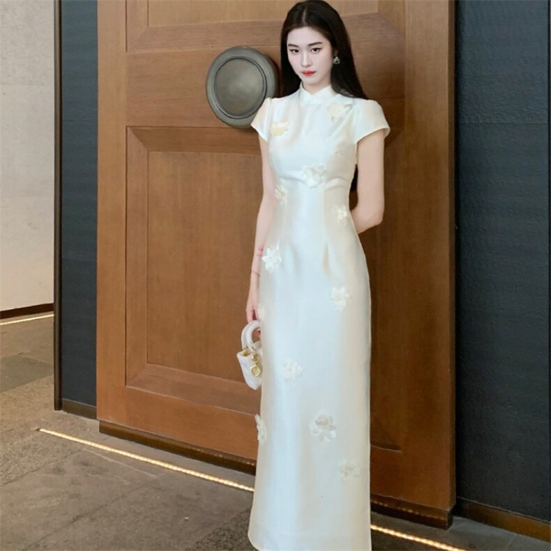 拈香新中式立体花改良旗袍女春夏缎面旗袍领连衣裙,女装连衣裙,梦白服饰厂