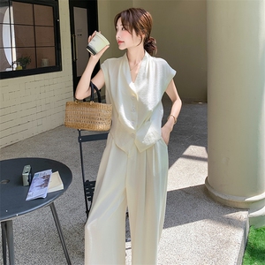 高级感老钱风一整套穿搭女2025夏季新款气质轻奢马甲阔腿裤两件套图片