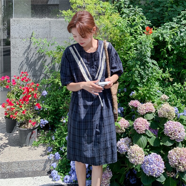 蕾丝拼接蓝色格子连衣裙女夏2025新款森系复古小个子衬衫裙爆款,女装连衣裙,2C323