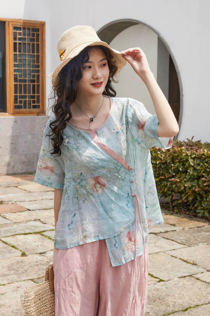 花色上衣，裤子颜色很多，女装，线象