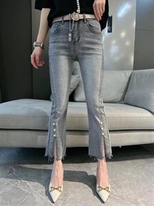 重工牛仔喇叭裤图片