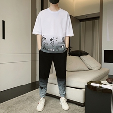 白色