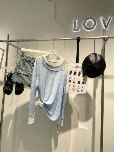 露肩防晒衫+牛仔短裙裤，女装，LOVELS