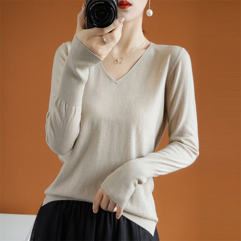 2025年秋季时尚百搭通勤简约休闲V领羊毛衫，女装羊毛衫，朝思羊绒