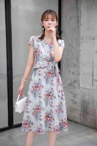 高端大气连衣裙，是你的，女装连衣裙，依柏璐