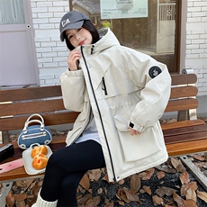 白色