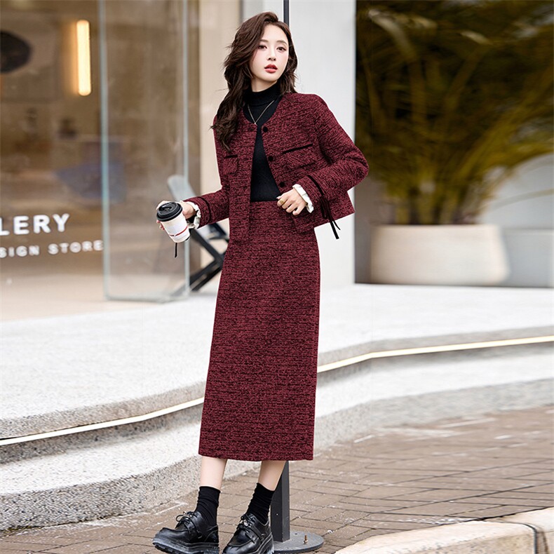 小香风白鸭绒外套羽绒服粗花呢上衣半身裙子订婚两件套装秋冬装女,女装套装/套裙,衣之秀