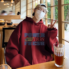 酒红色