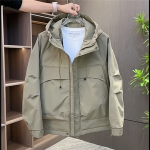 春秋新款潮牌工装连帽外套冲锋衣男宽松百搭户外休闲防风夹克上衣图片