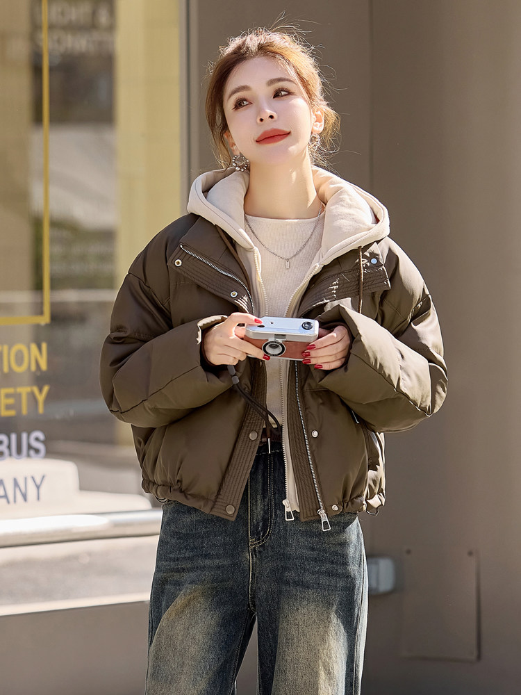 欧货白鸭绒羽绒服女短款2025新款宽松PU蛋白皮免洗冬外套高级感爆,女装羽绒服,意芙