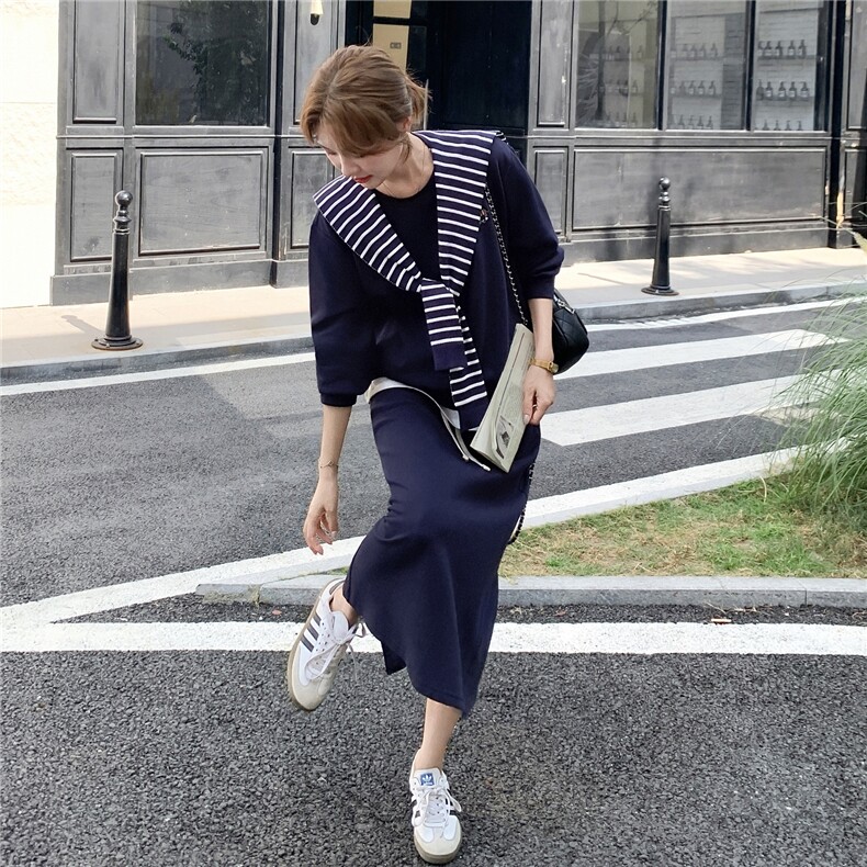 主推现货-2025年秋季新款宽松减龄条纹披肩卫衣套装裙女两件套,女装套装/套裙,霓裳依族