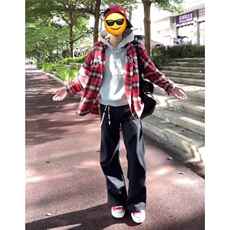 红色