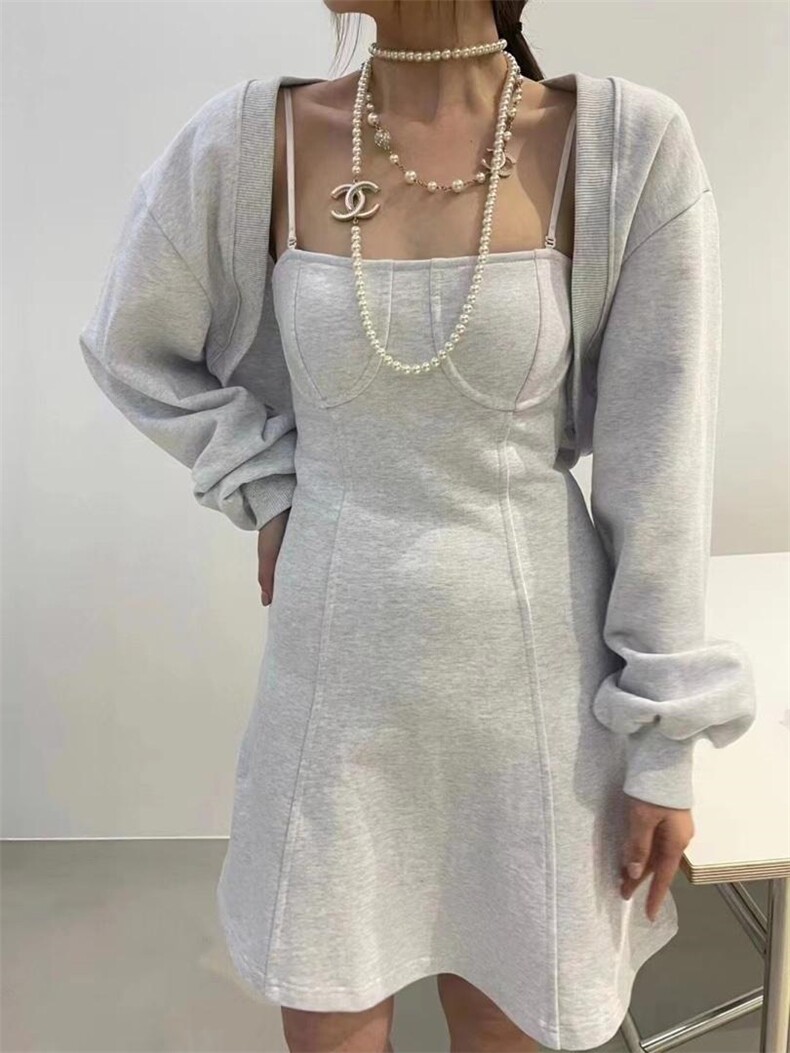 春款西装，韩版T恤，两件套裙子，女装西装，last name