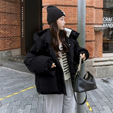 绿色立领短款羽绒服女冬季新款小个子港风复古宽松美式白鸭绒外套，女装羽绒服，浙宝189