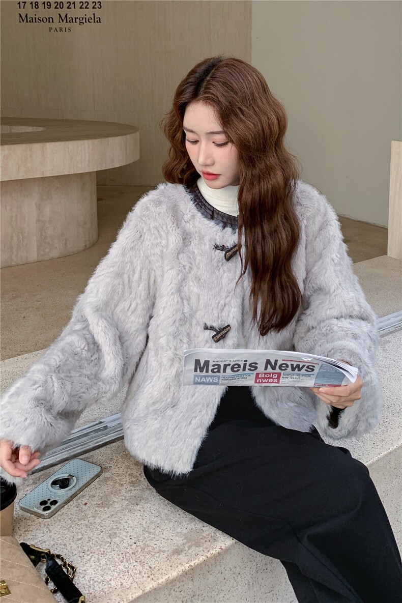 现货！浅灰色牛角扣麂皮绒皮毛一体外套2C056-7083-P185控278,女装派克服,2C056