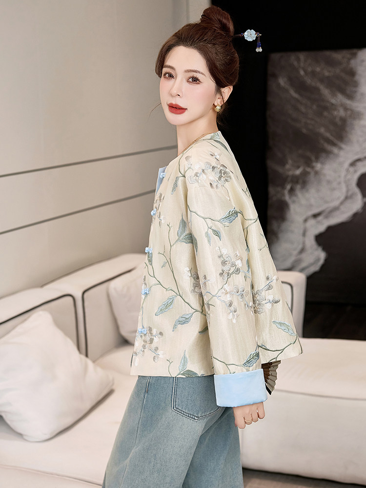 2025春装新款新中式小个子时尚原创设计拼接单排扣短款外套上衣,女装短外套,天丝秀